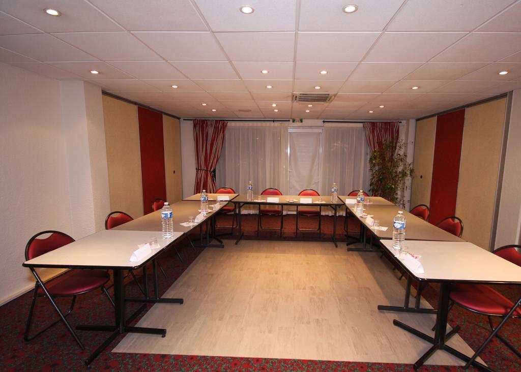 Ibis Ferrand Sud Herbet 3*