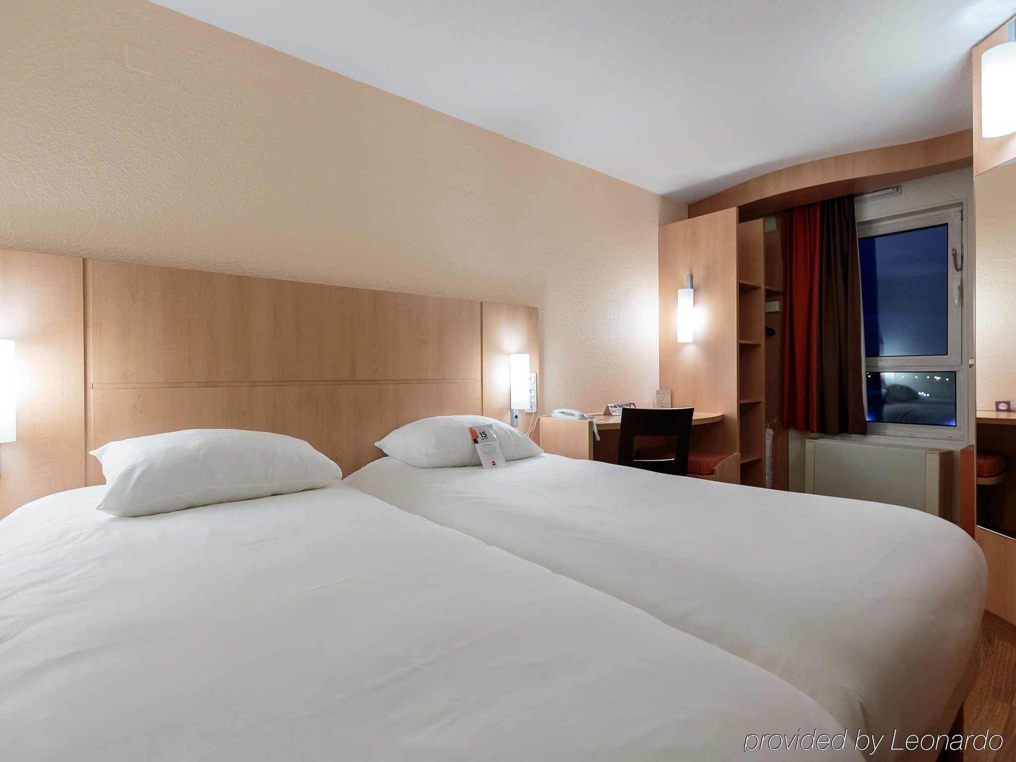 Hotel Ibis Ferrand Sud Herbet 3*