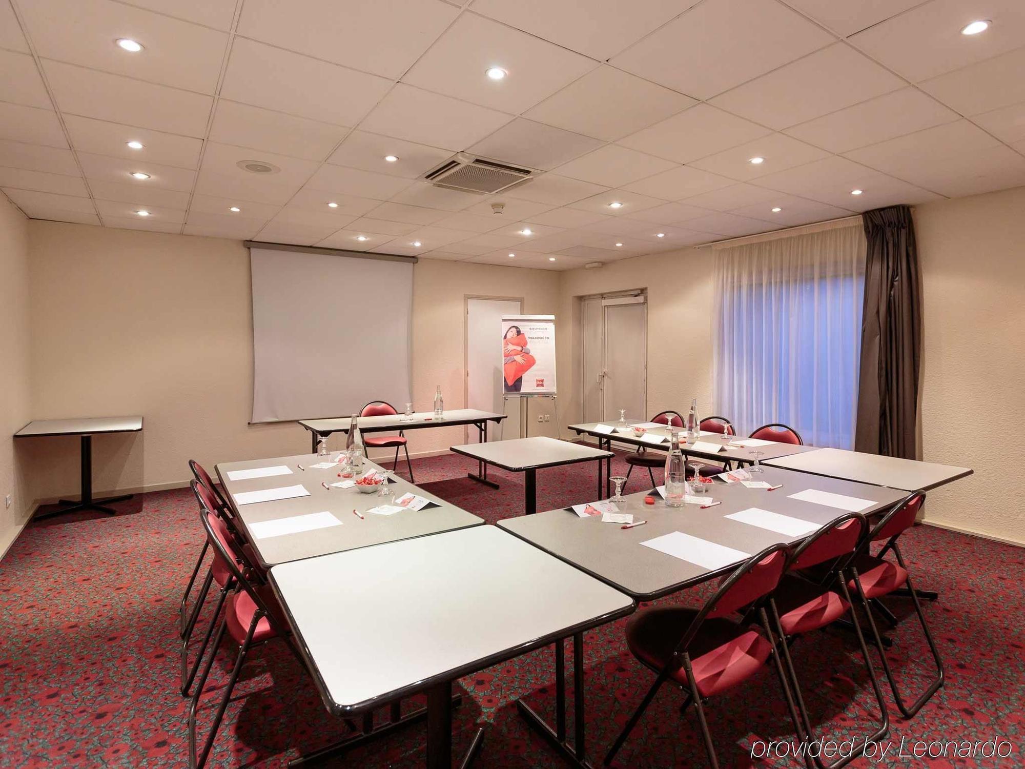 Ibis Ferrand Sud Herbet 3*